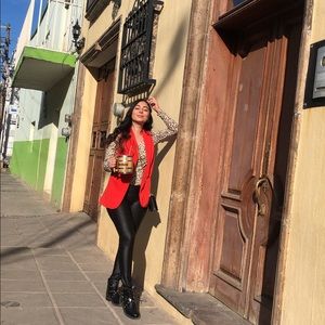 Meet your Posher, Ashlee